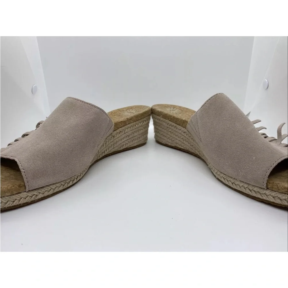🍍 Size 7UGG Womens Dane Espadrille Wedge Slide Sandals Shoes Suede Fringe Beige